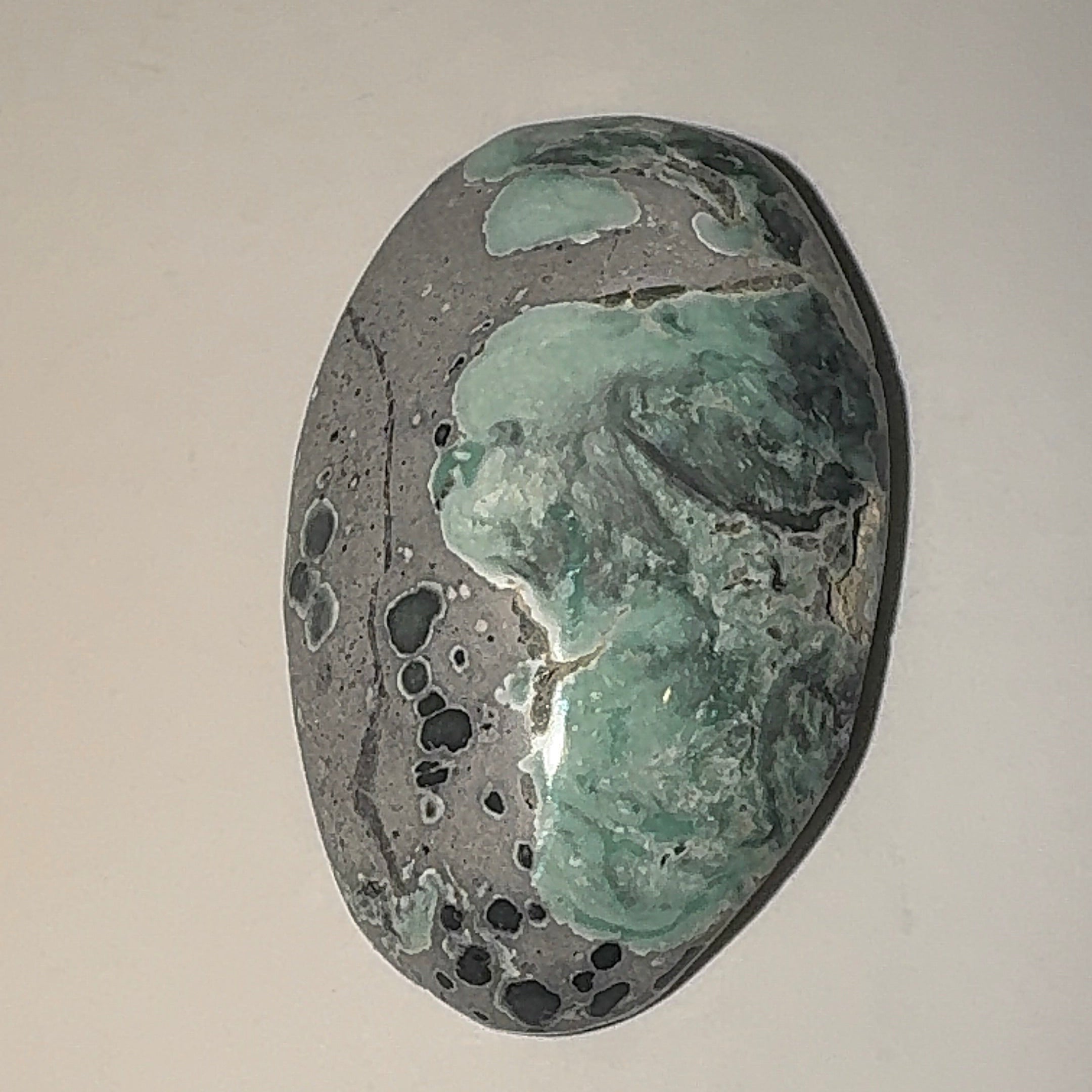 12ct Variscite bi valve pseudomorph