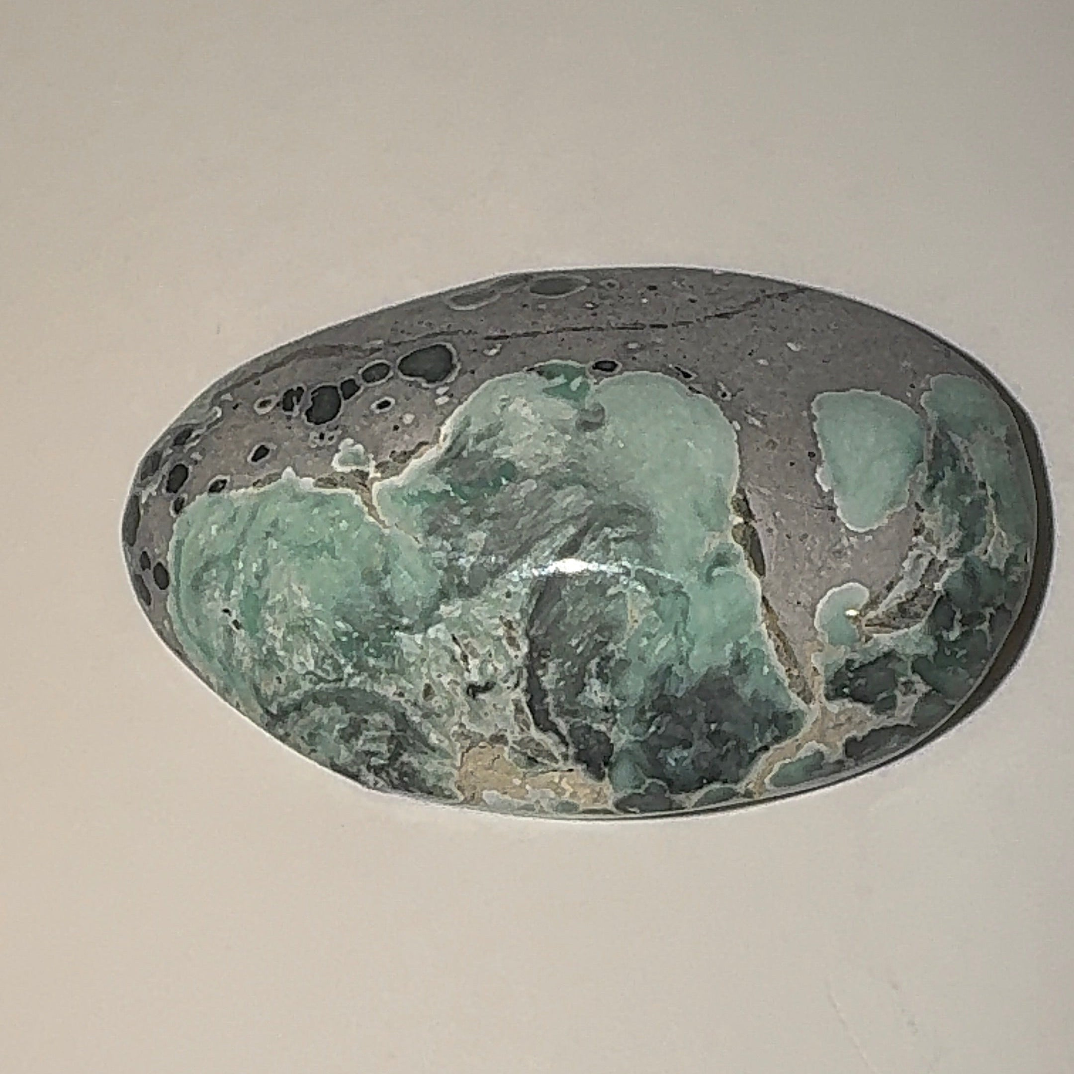 12ct Variscite bi valve pseudomorph