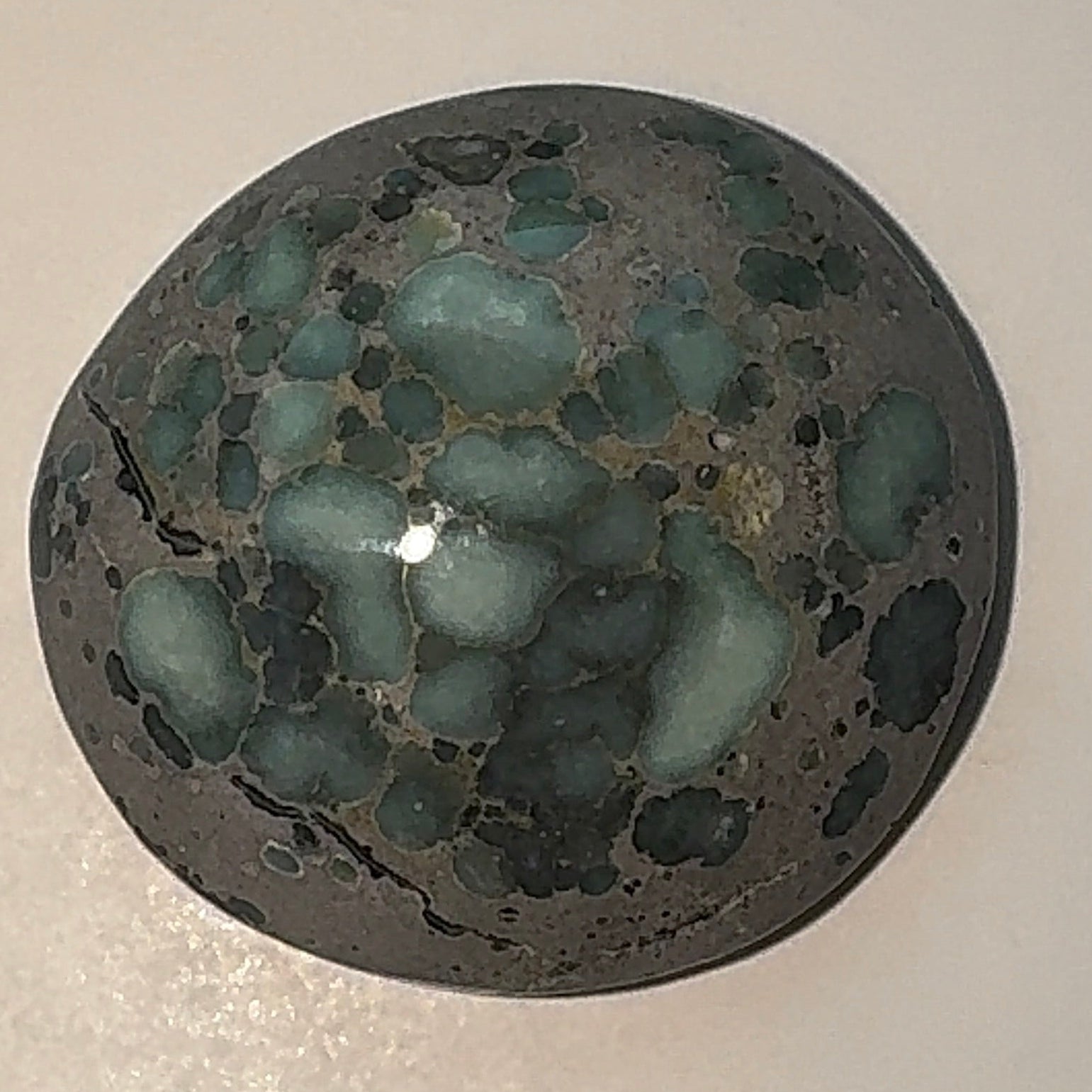 12ct Variscite bi valve pseudomorph