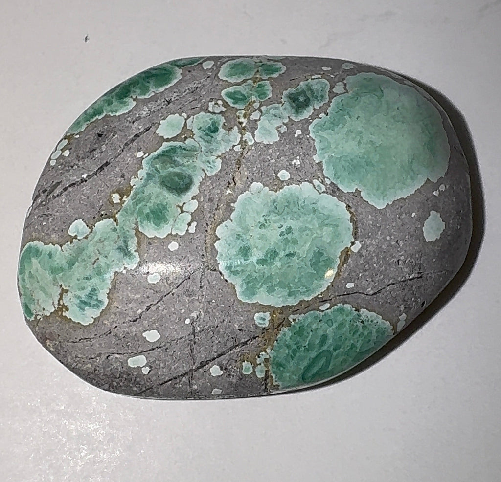 14ct Variscite bi valve pseudomorph